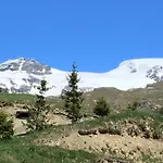 Les Jumeaux شقة